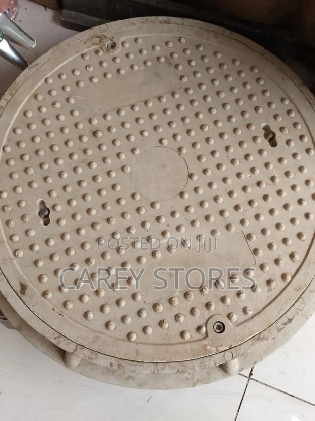 Circular Manhole Cover - main view