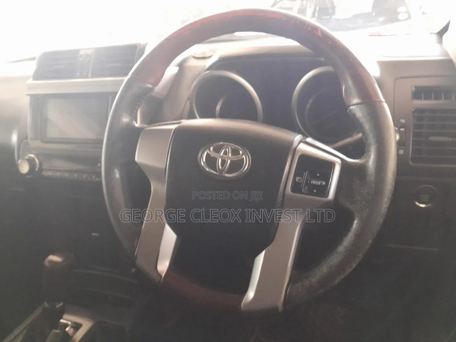 Toyota Land Cruiser 2016 Black