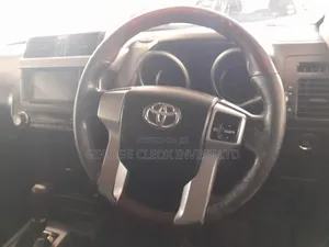 Toyota Land Cruiser 2016 Black