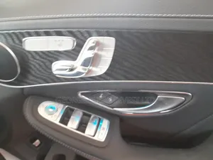 Mercedes-Benz C200 2018 Silver