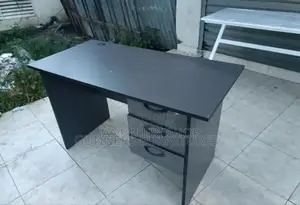 Brand Nee Office Desk