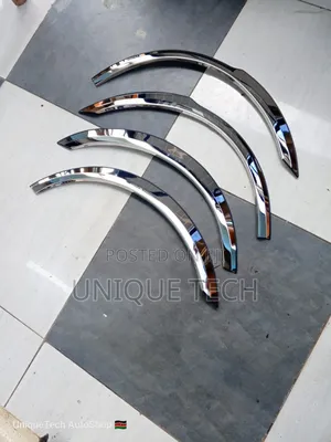 Universal Chrome Fenders for a Sleek Look