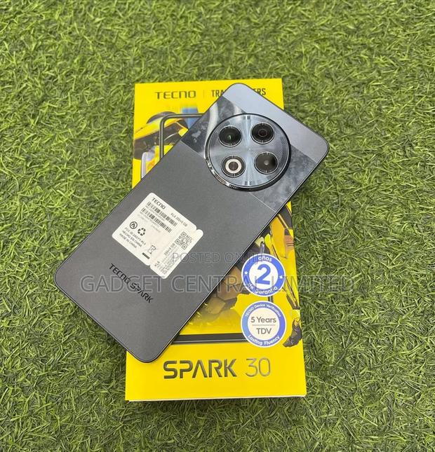 New Tecno Spark 30 256 GB Black - main view