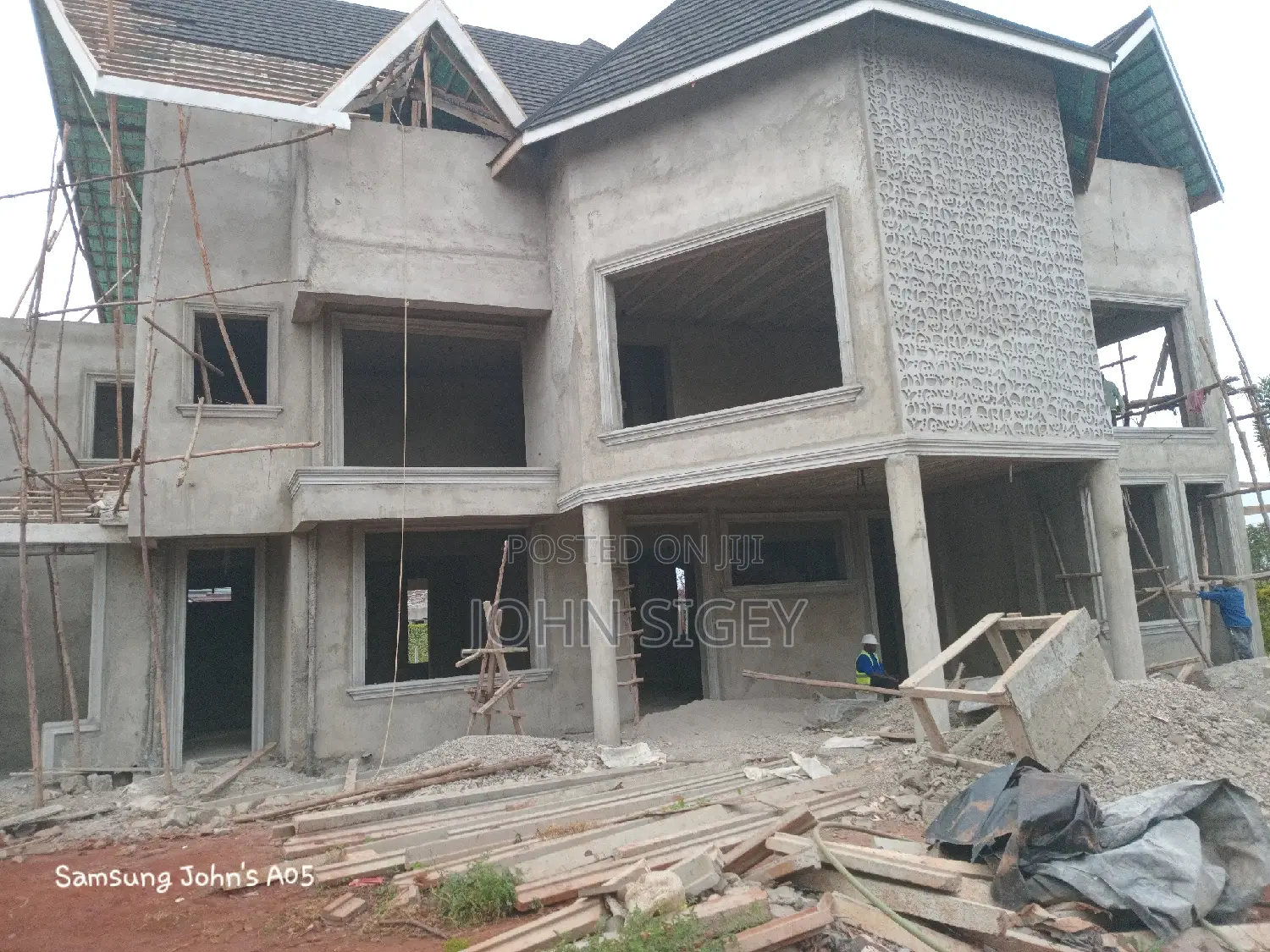 Excellent Plastering, Mouldings and Key Decorations