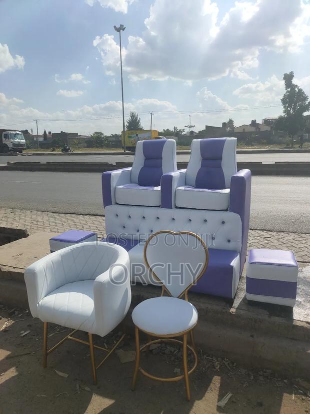 Manicure /Pedicure Station - thumbnail 2