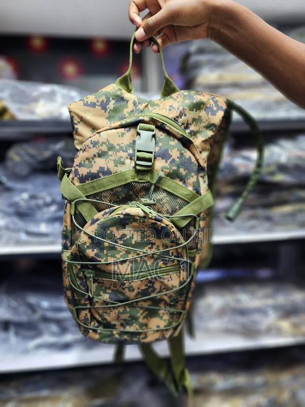 Tactical Hydration Bags With Water Bottle 3 Litres - main view