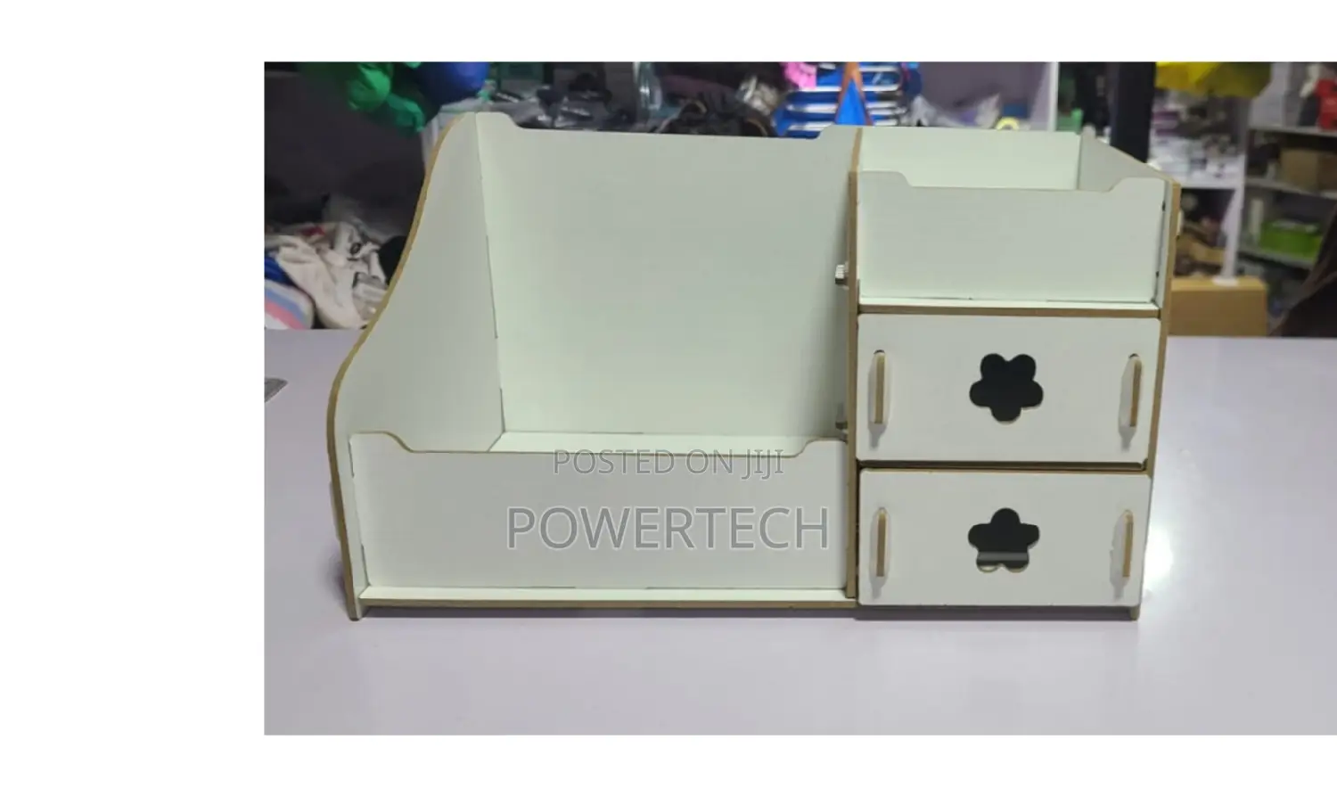 Hoomal Wooden Make Up Organizer*