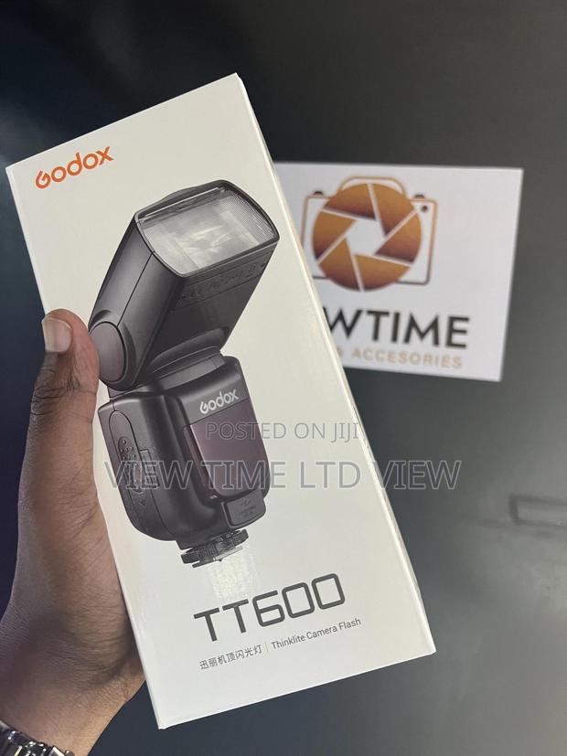 Godox Tt600 Universal Camera Speedlite - main view
