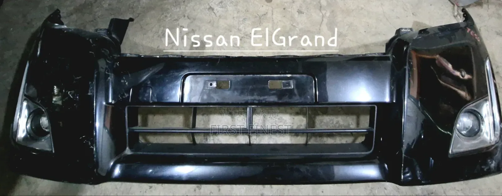 Nissan El Grand Front Bumper, Fogs Lamps