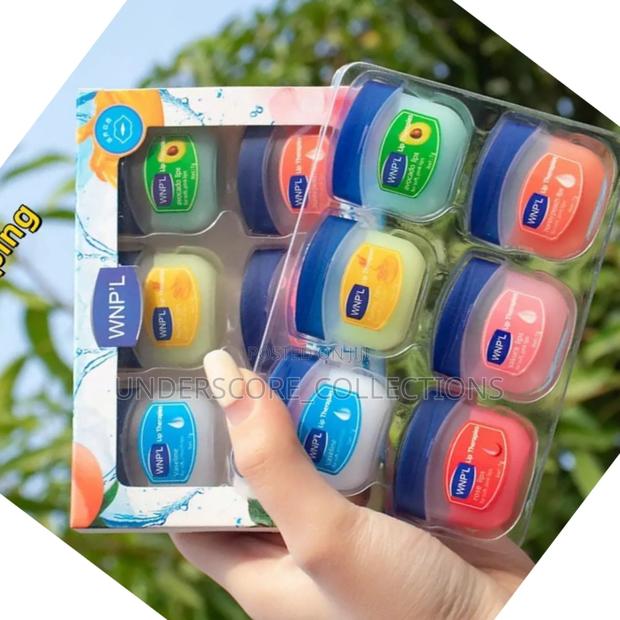 Moisturizing Lip Balm. - main view