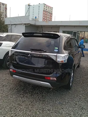 Mitsubishi Outlander 2015 Black