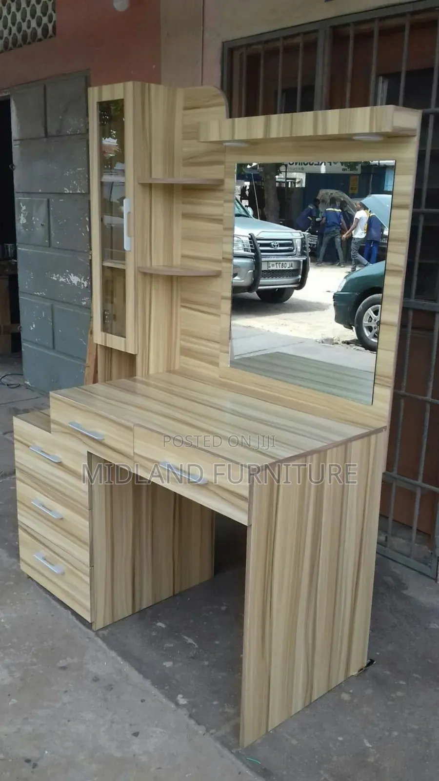 Dressing Mirror Cabinets With Stool