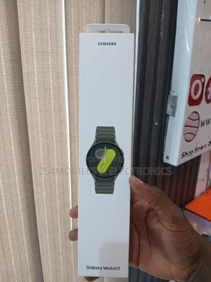 Samsung Galaxy Watch 7 44mm - main view