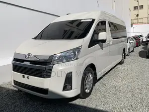 Toyota HiAce 2019 White