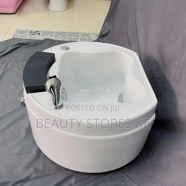 Imported Classic Fibre Footspa for Manicure Pedicure Station