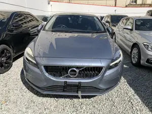 Volvo V40 2016 Teal