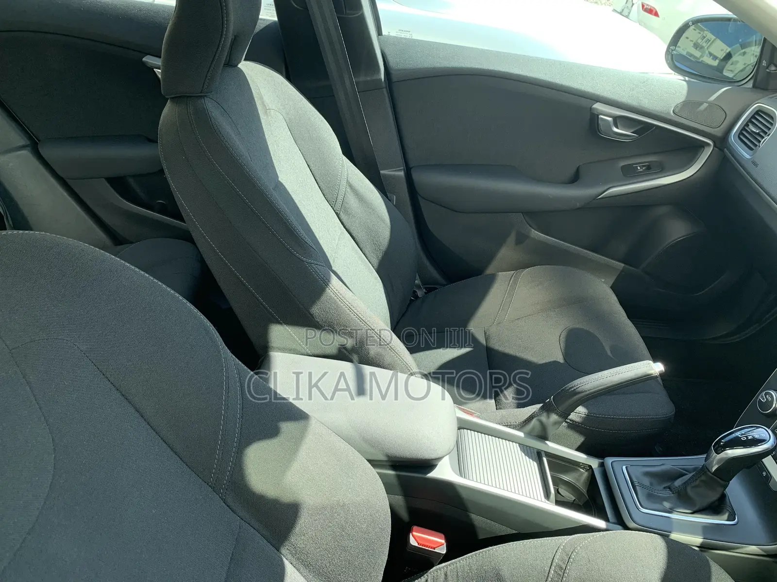 Volvo V40 2016 Teal