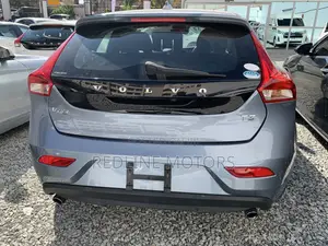 Volvo V40 2016 Teal