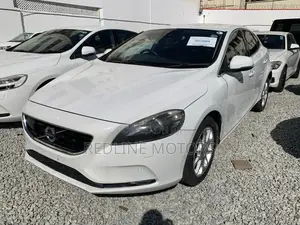 Volvo V40 2017 White