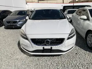 Volvo V40 2017 Off white