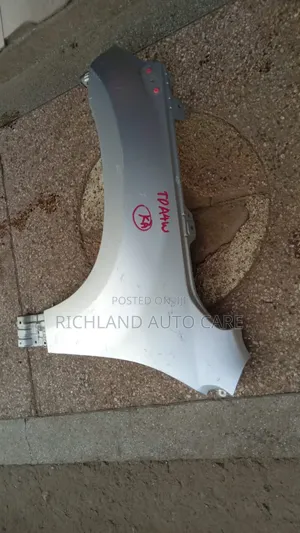 Suzuki Escudo Wing