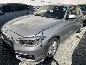 BMW 118i 2017 Silver