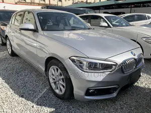 BMW 118i 2017 Silver