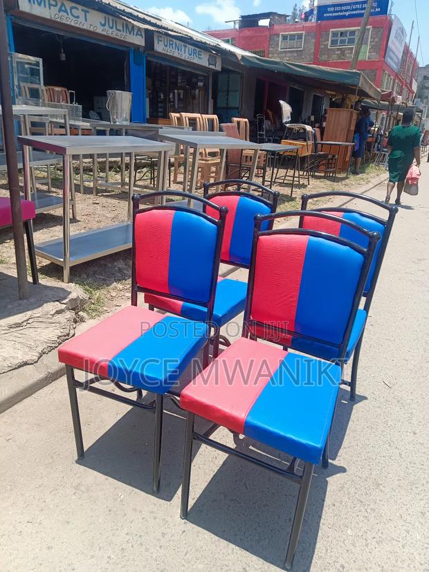 Restaurant Balls Chairs, Red And Blue.. - thumbnail 4