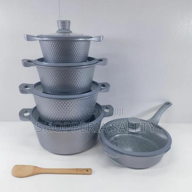 Bosch 11pc Cookware With Silicone Lid Covers