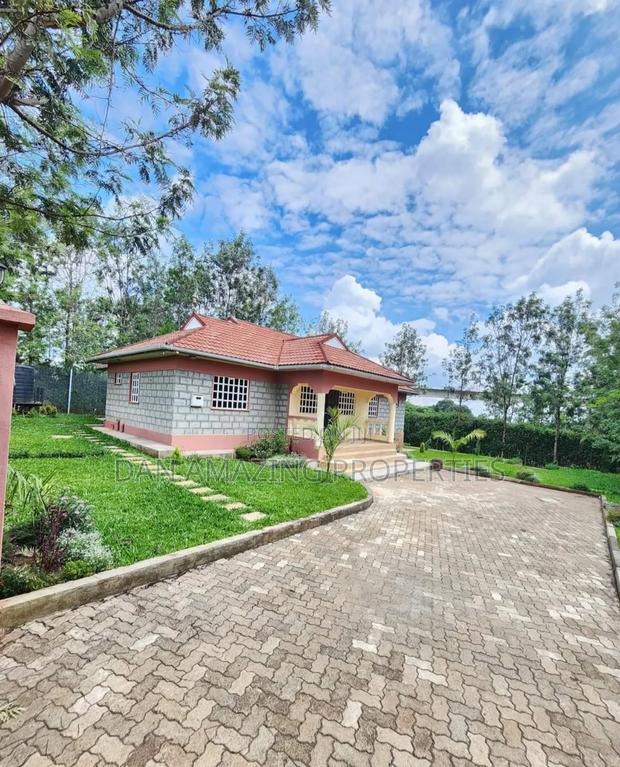 4bdrm Bungalow in Rongai On 1/4 Acre, Nkoroi for sale