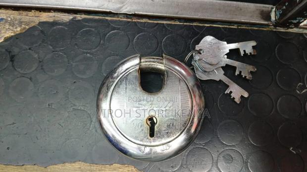 Shrill Speed Padlock 90mm Indian Padlock 3 Keys