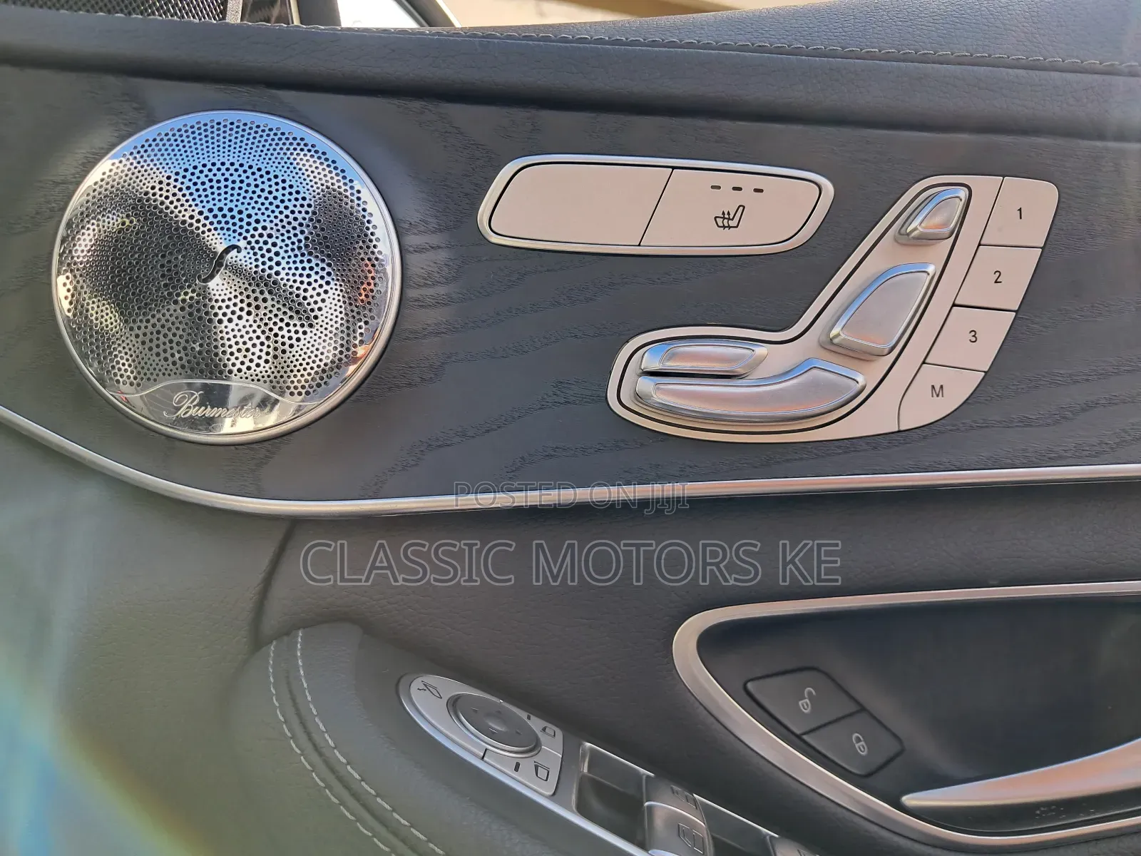 Mercedes-Benz C200 2018 Pearl
