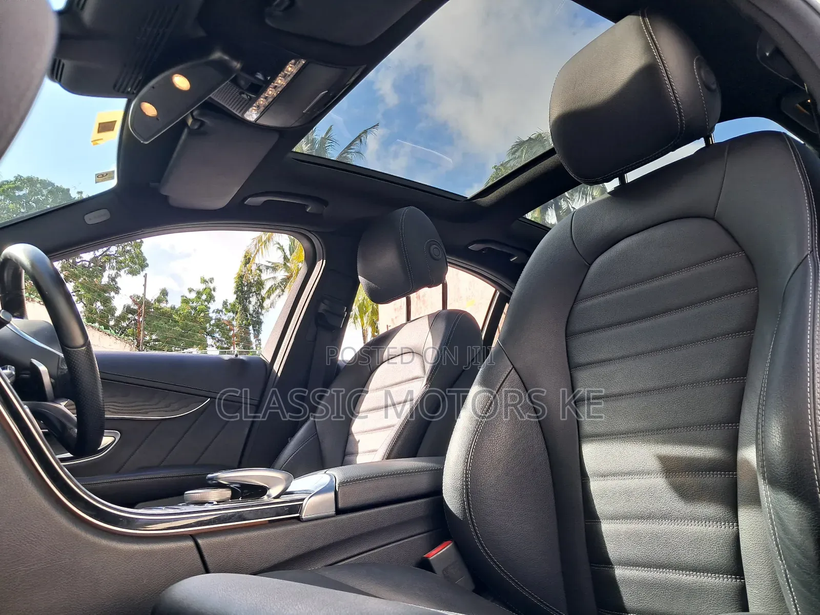 Mercedes-Benz C200 2018 Pearl