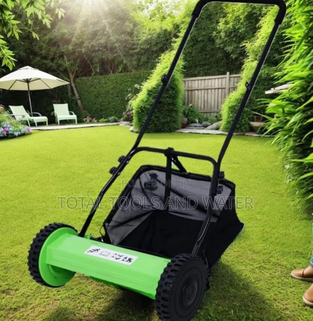 Rotary Blades Manual Lawn Mower 16mm With Adjustable Height