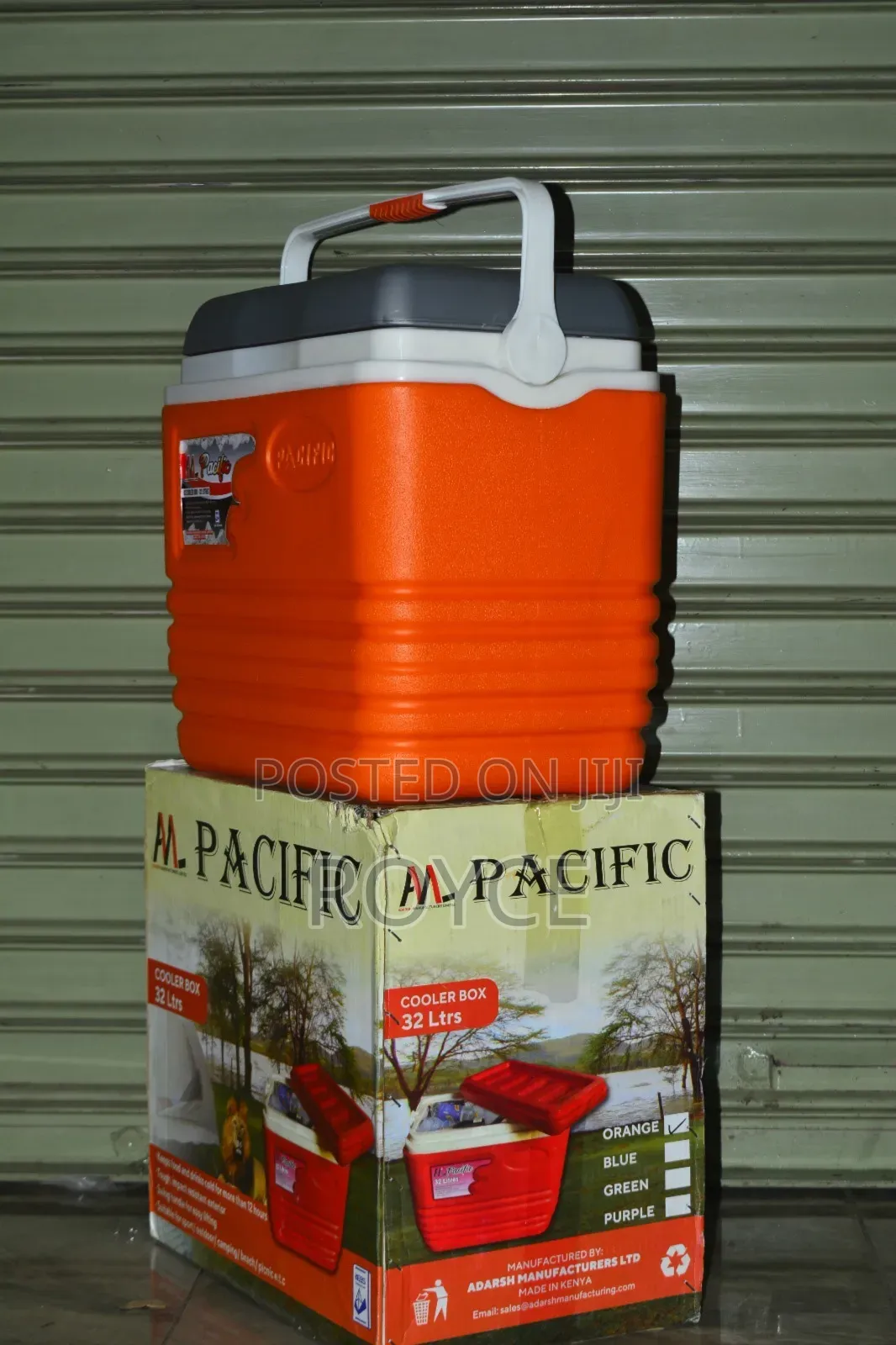32L Cooler Box