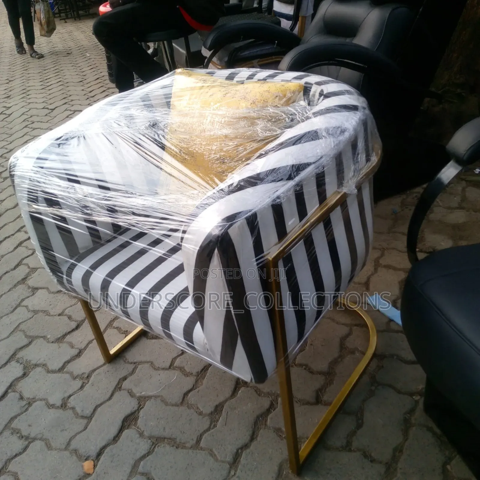 Classic Salon Pedicure and Manicure Chair.