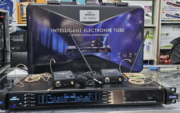 Wireless Mic Headset and Lapel Ev80002 - main view