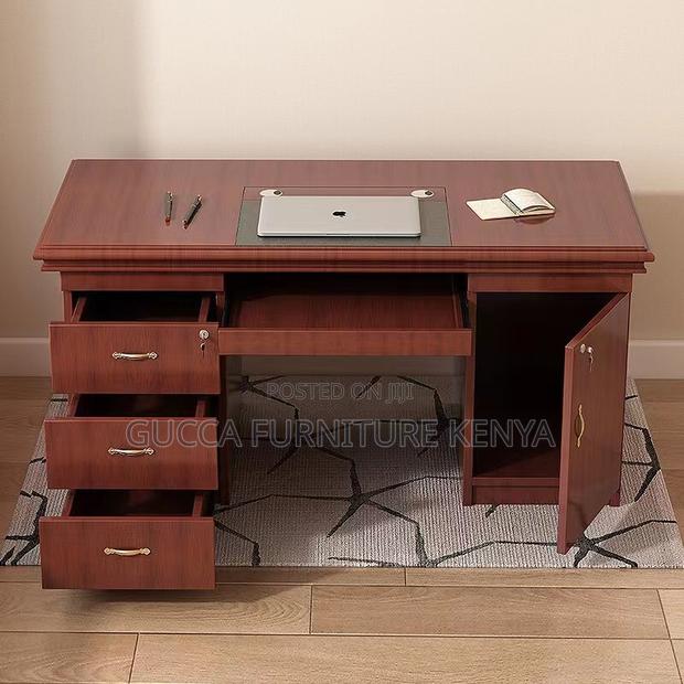 Office Tables:1400mm Brown Wooden Rectangular Office Table