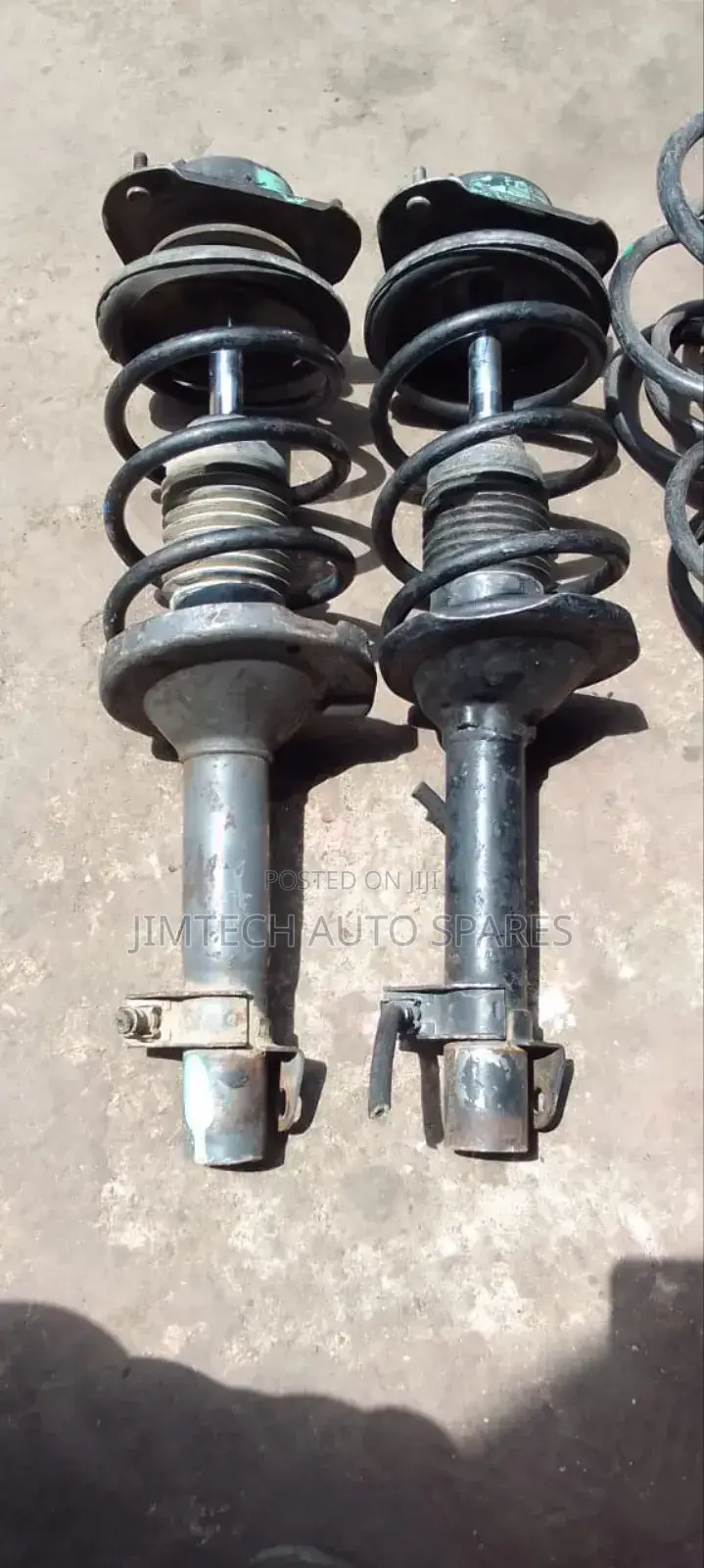 Subaru Leon Front Shock