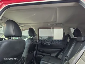 Nissan X-Trail 2018 Red