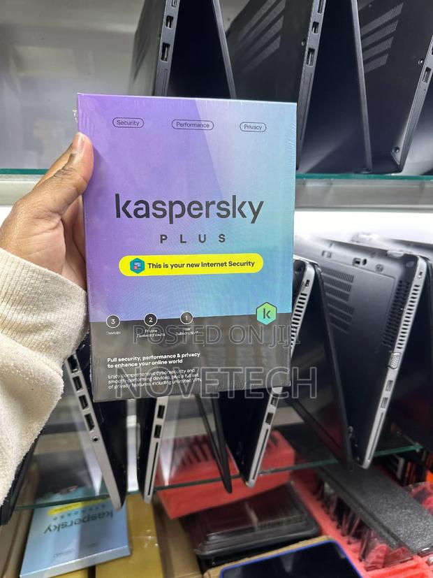 Kaspersky Plus Internet Security (3 Device, 1 Year) Licence - main view