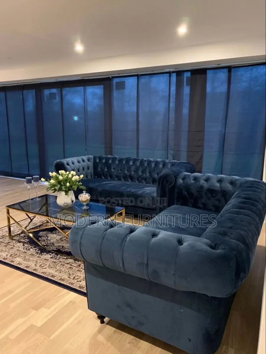 New Unique Chesterfield/Chester Sofa