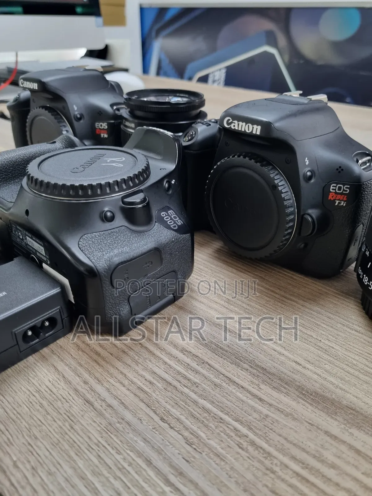 Canon Eos Rebel T3i/ 600d With 18-55mm Lens