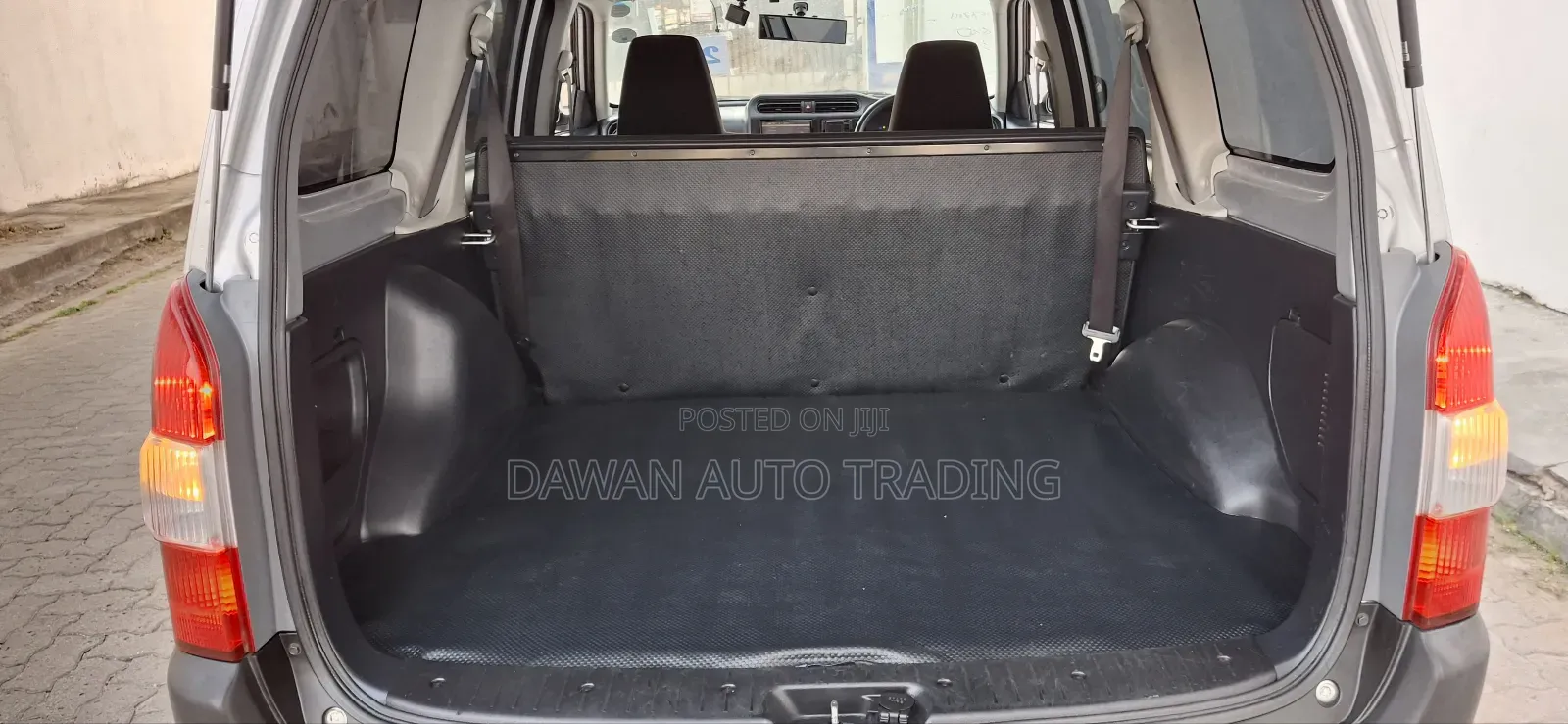 Toyota Probox 1.5 DX 2WD 2017 Silver