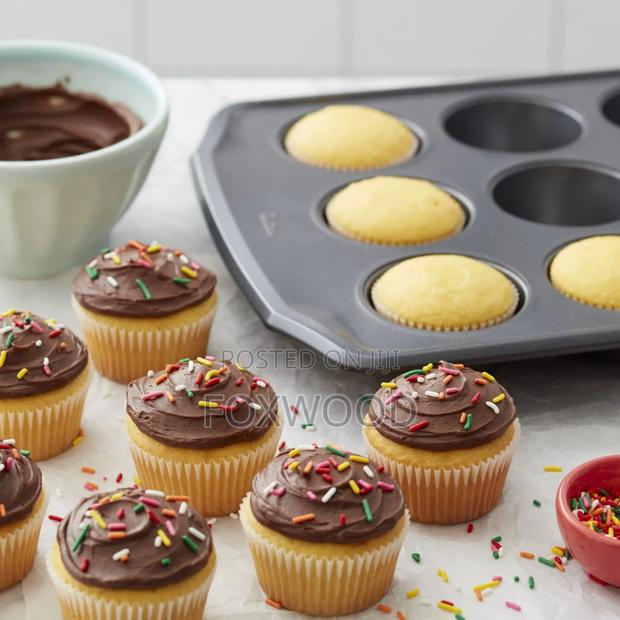 12 Hole Baking Tray - thumbnail 2