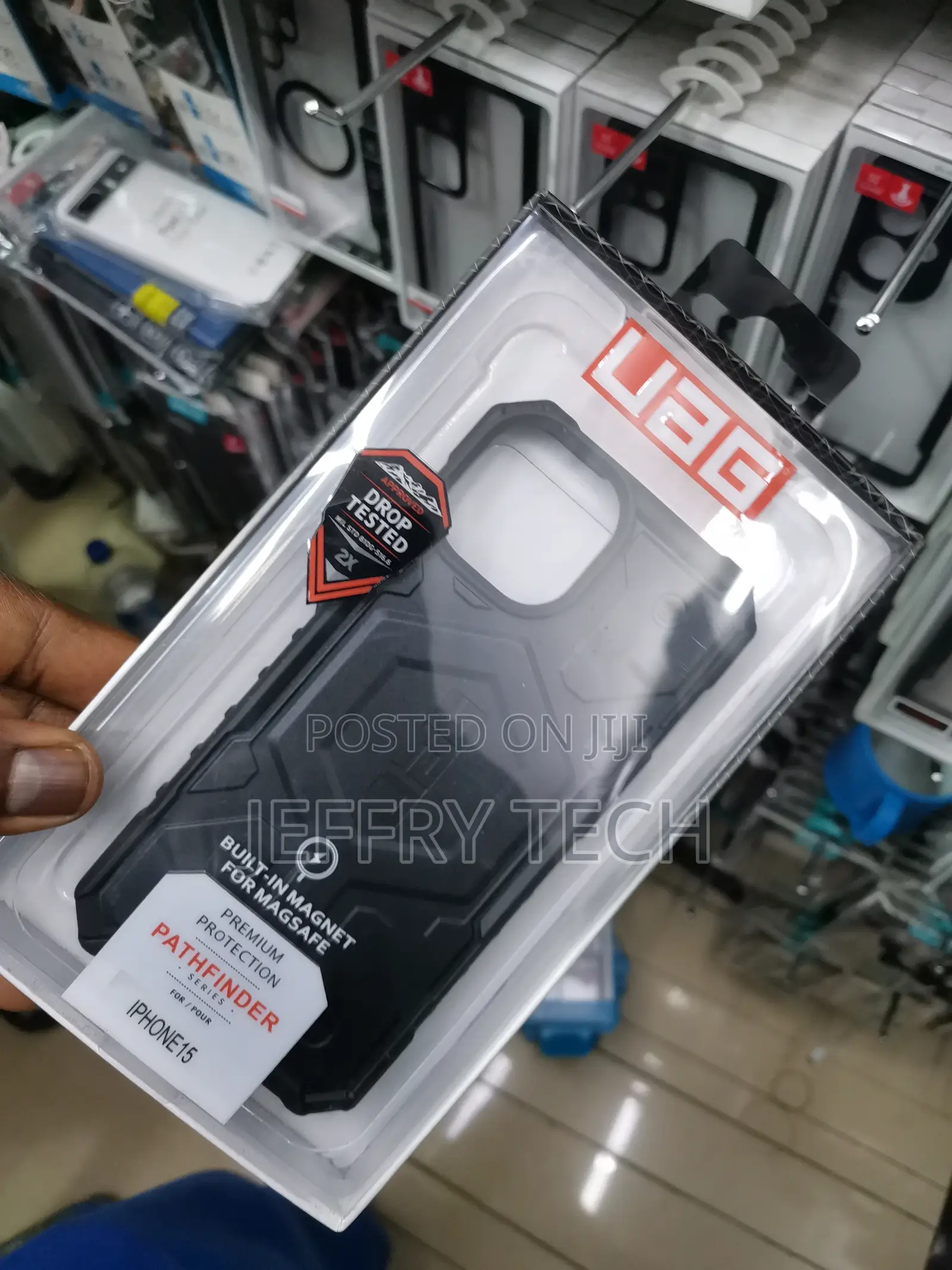 UAG Rugged Cover for Apple iPhone 15 With Magsafe -Black