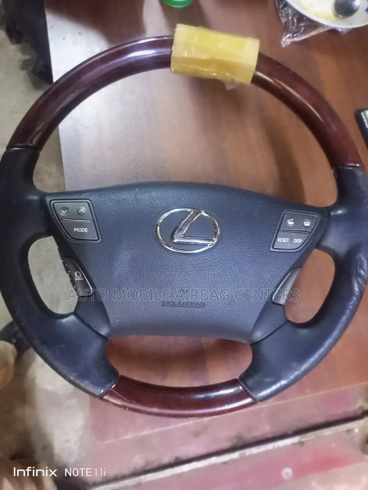 Lexus LS Airbag