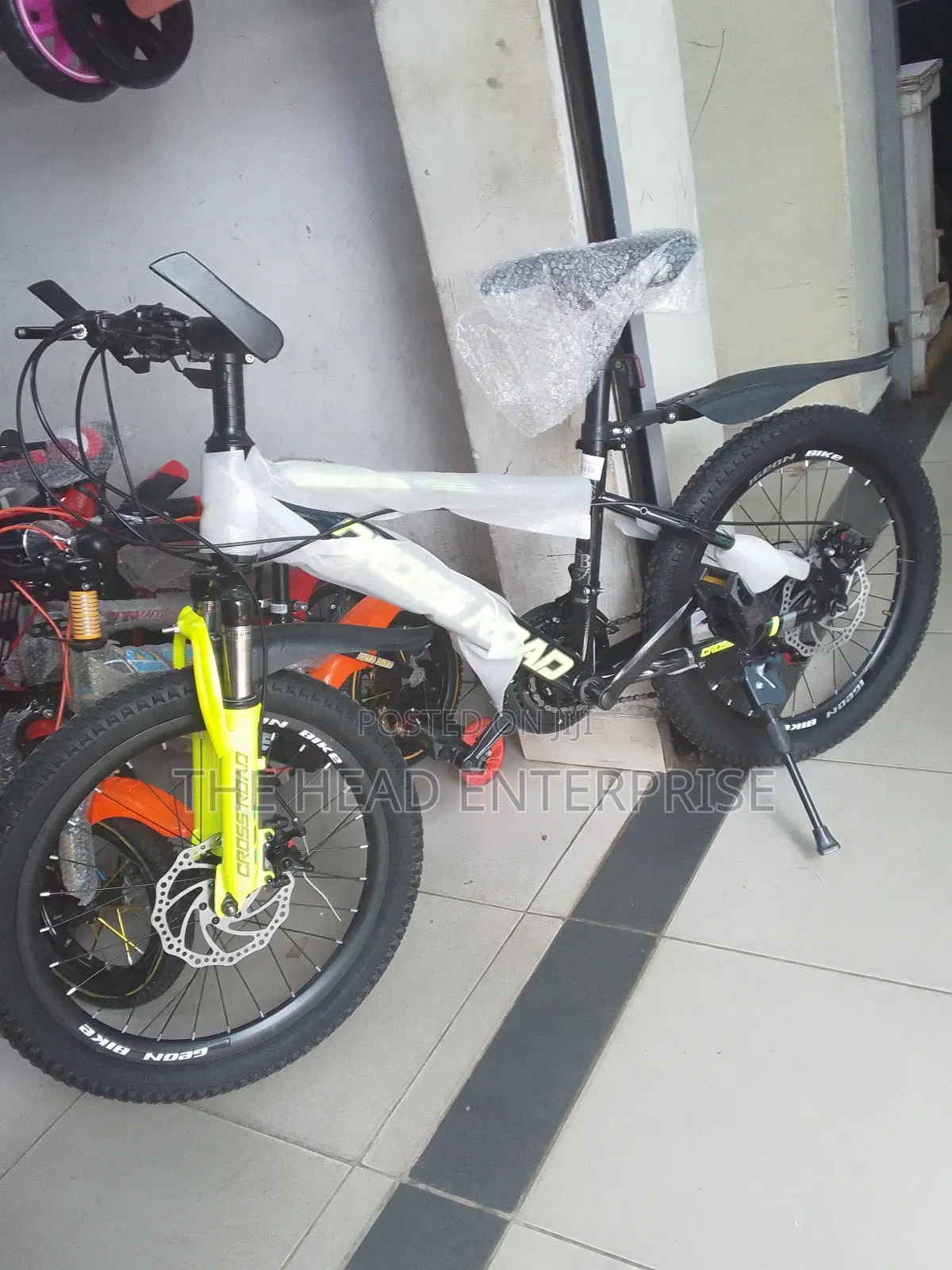 Cool Kid Size 20 Bike With Gears Brandnew