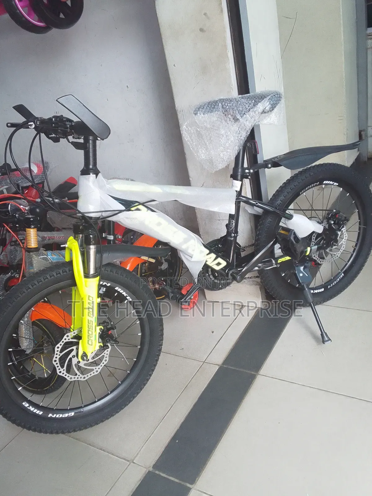 Cool Kid Size 20 Bike With Gears Brandnew