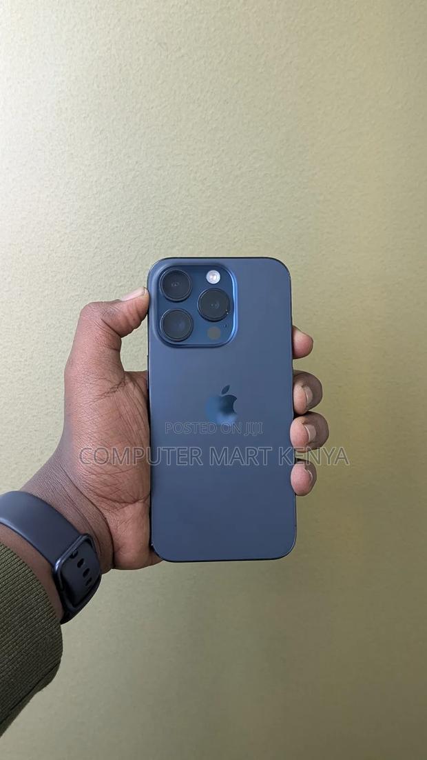 Apple iPhone 15 Pro 128 GB Blue - thumbnail 3